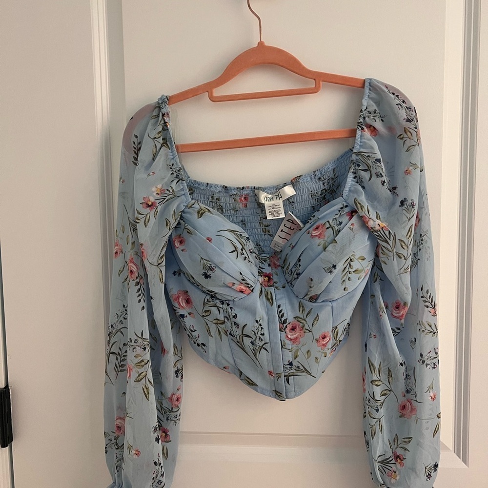 Floral Blue Women's Crop Top Size M. NWT - Picture 6 of 12